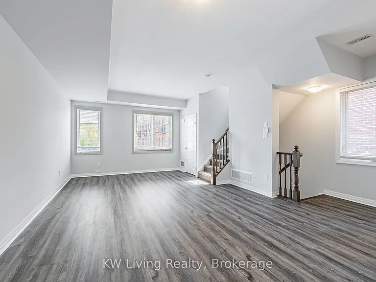 70 Plains Rd E #18 — Photo 8