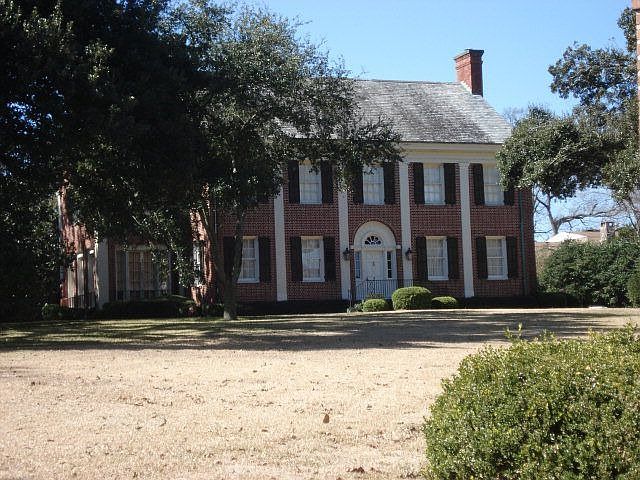 1st image of 1304 Homewood Dr