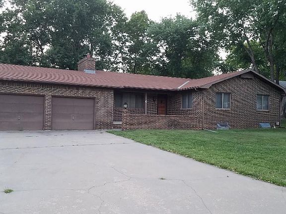 2nd image of 6 N Angelina Dr
