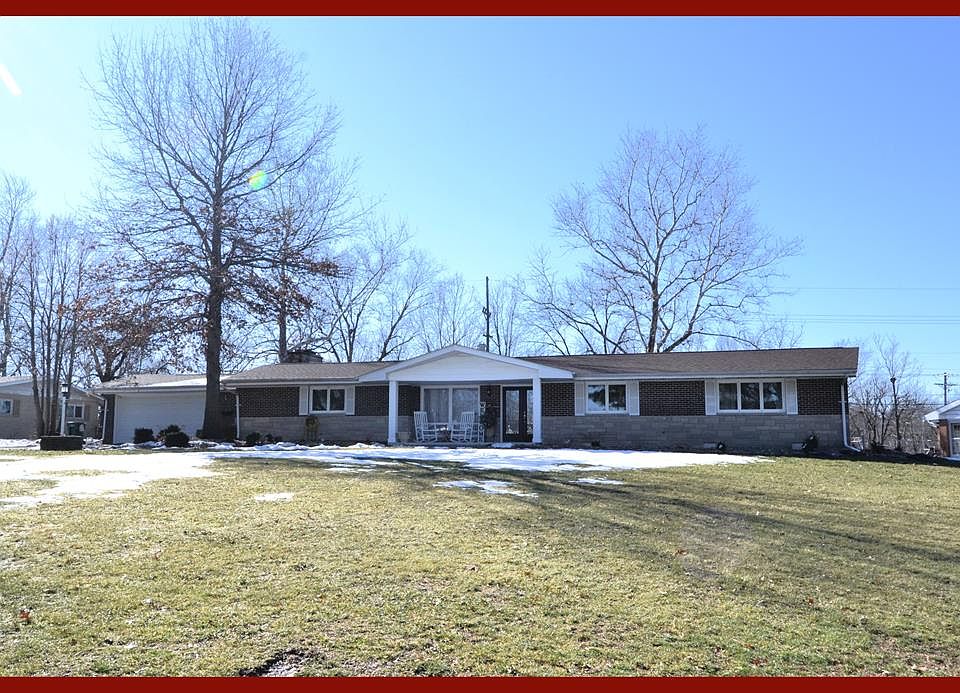 1st image of 4 Kellwood Dr