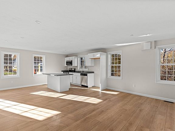 3rd image of 393 Court St #1