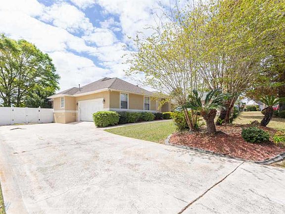 5th image of 3017 Knotty Pine Dr