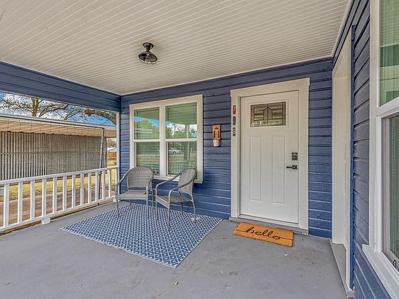 4th image of 718 Garden Acres Blvd