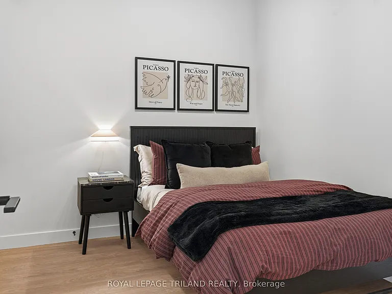 685 Richmond St #209 — Photo 21