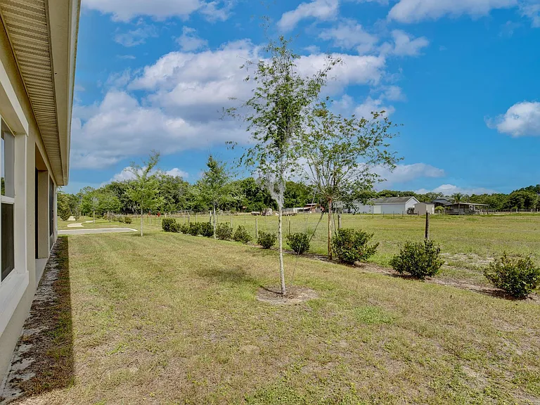 2694 Sunkissed Dr — Photo 23