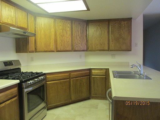 3rd image of 1324 N East Ct