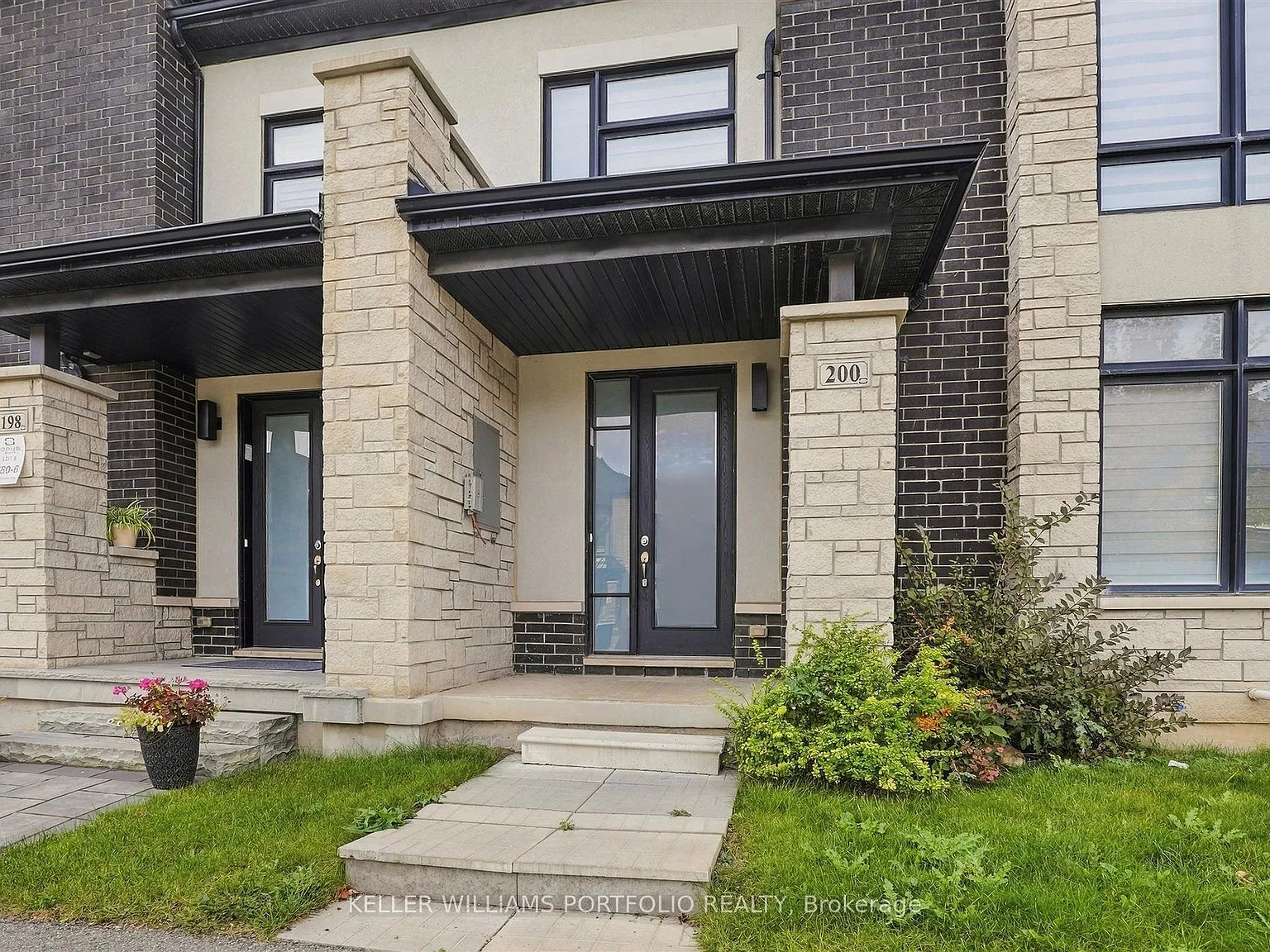 3 bed, $3,200 — Photo 3