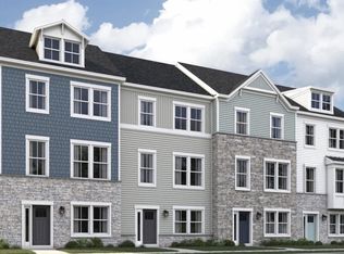 10600 Roundstone Ln, White Plains, MD 20695