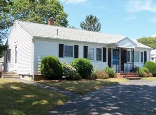 275 Edgewater Dr E, East Falmouth, MA 02536