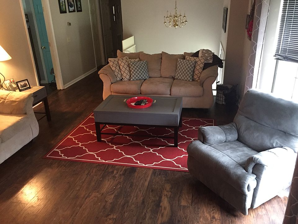 1st image of 8925 Dalton Ln
