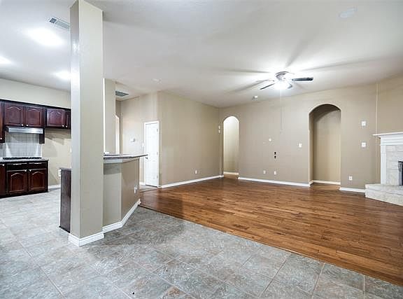 5th image of 8601 Royal Montreal Dr