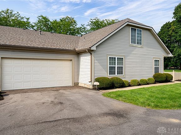 3rd image of 2162 Willow Run Cir