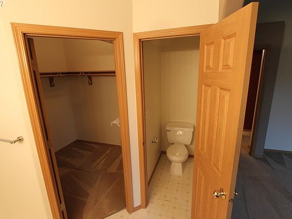 5th image of 1405 NE 86th Ave