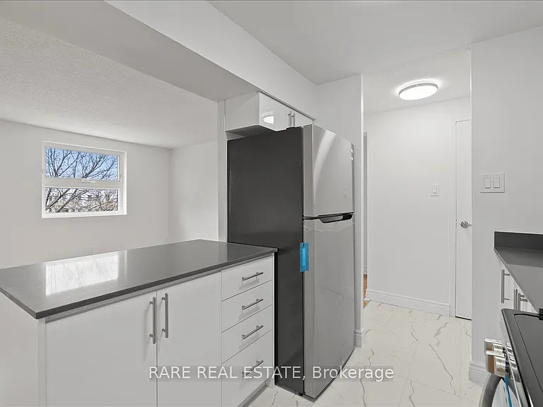 7555 Goreway Dr #139 — Photo 4