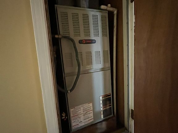 2nd image of 115 Lindsey St