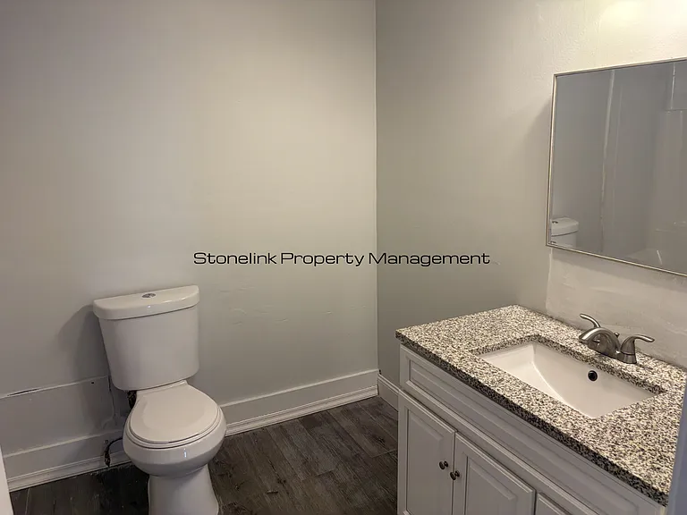 21 Kenyon Ave — Photo 10