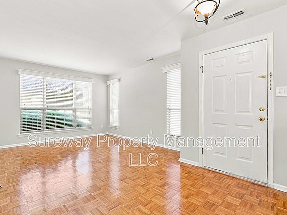 3rd image of 1 Periwinkle Ln