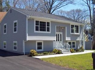 14 Willow Rd, Holbrook, MA 02343