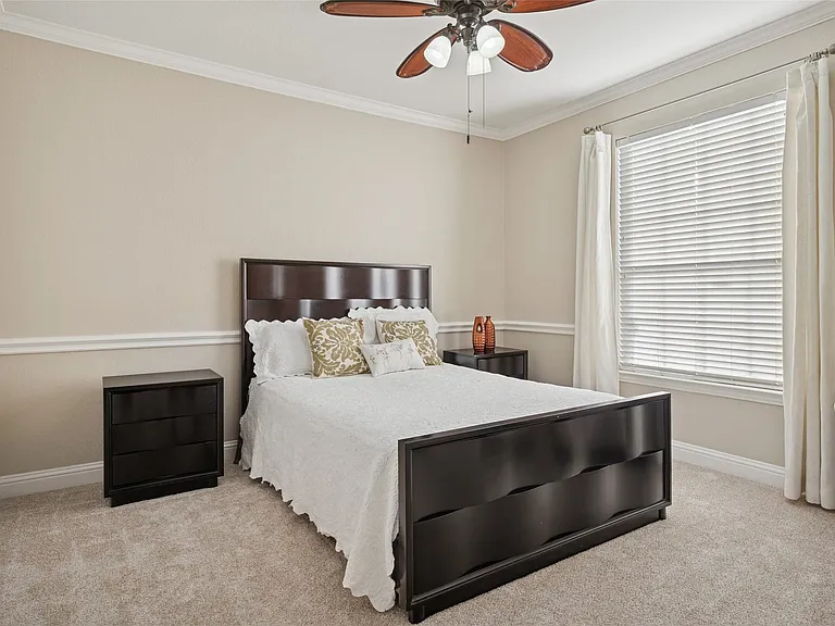 8812 Bluffcreek Ln — Photo 21