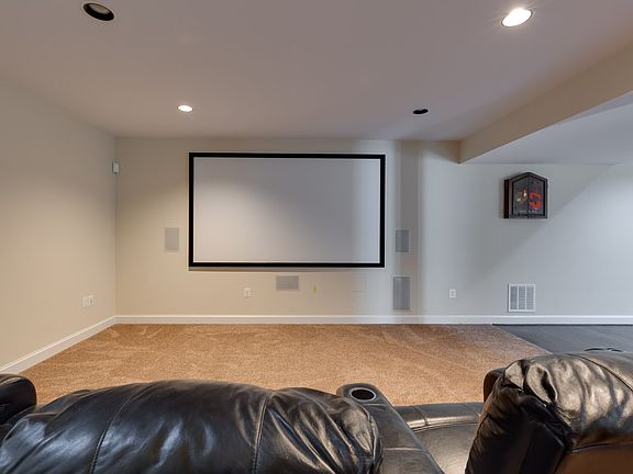 3rd image of 9407 Brambly Ln
