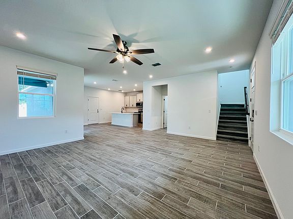 5th image of 11616 Sunsail Ave