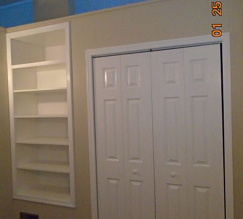 5th image of 113 1/2 Custer Ave