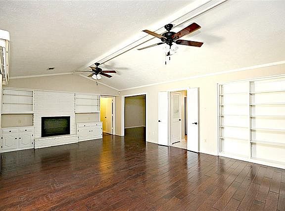 5th image of 5026 Willow Ln