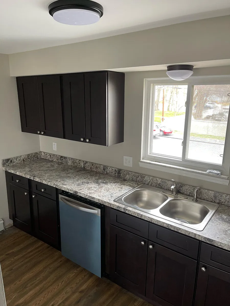 Building Photo - 45860 Cass Ave #2