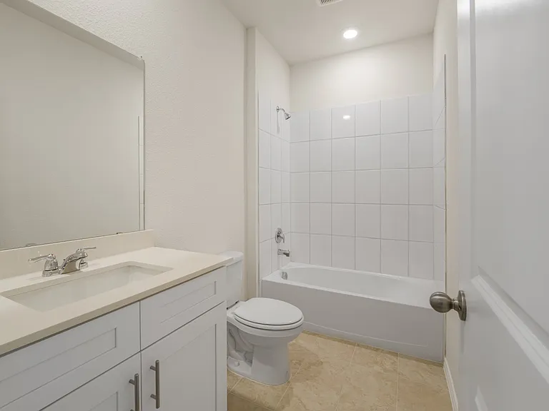 1570 Brooke Dr — Photo 19
