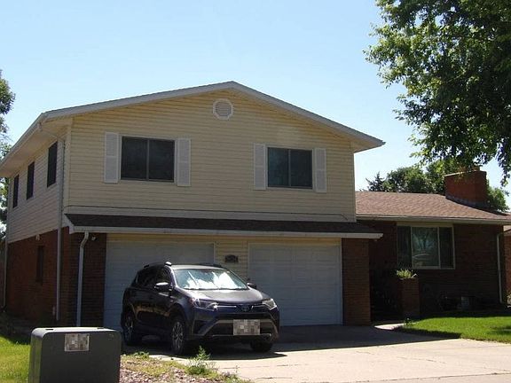3rd image of 804 Vickie St