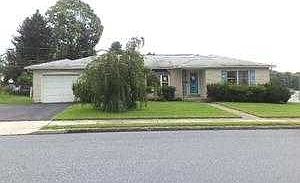 1st image of 1017 N Poplar St