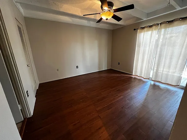 1008 S College Rd #203 — Photo 15