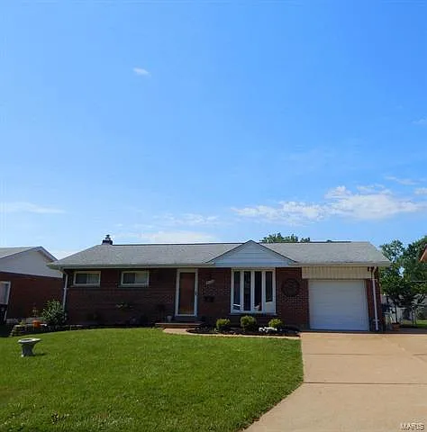 9520 Yaffbury Ln photo 1