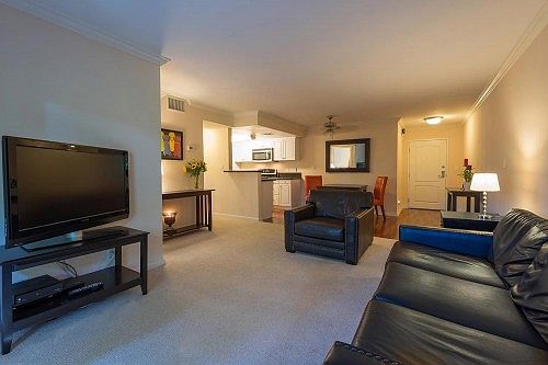1st image of 5009 Woodman Ave APT 211