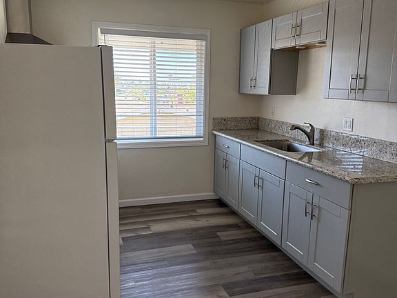 4th image of 4585.5 Arizona St #2