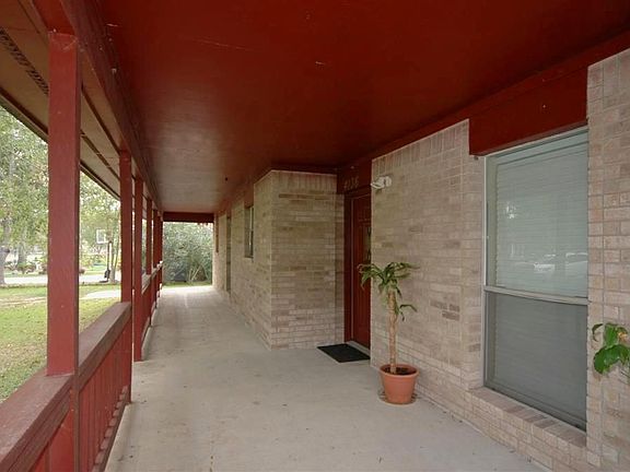 3rd image of 4136 Grand Blvd