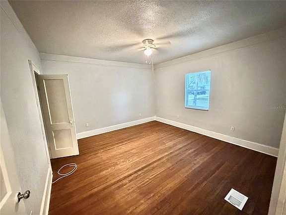 3rd image of 4700 10th Ave S