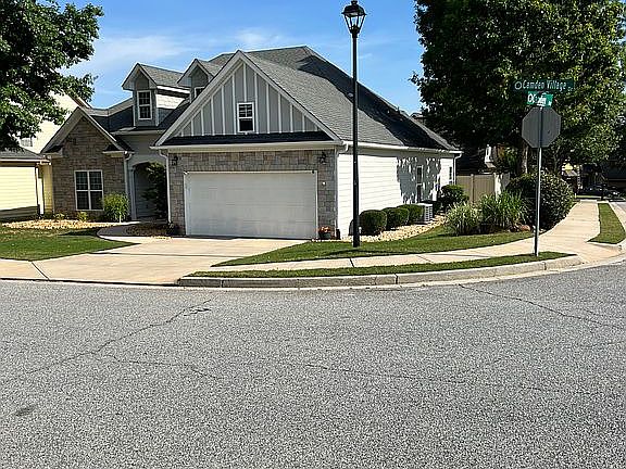 3rd image of 30 Camden Village Dr