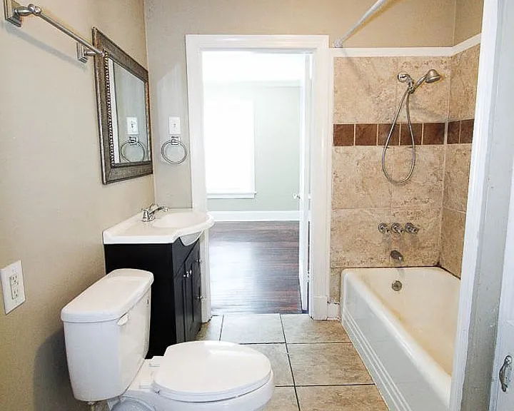 656 Kirby Pl — Photo 7