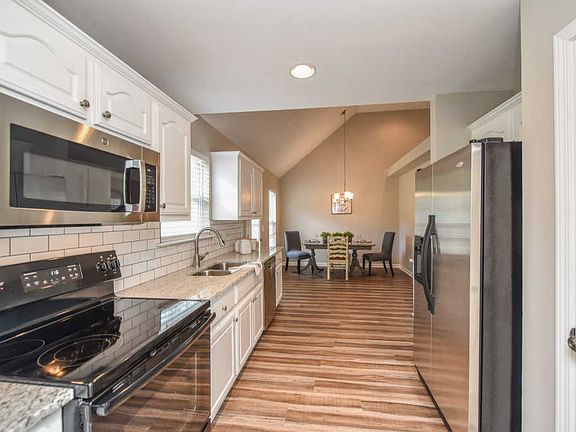 4th image of 4018 Omaha Ct