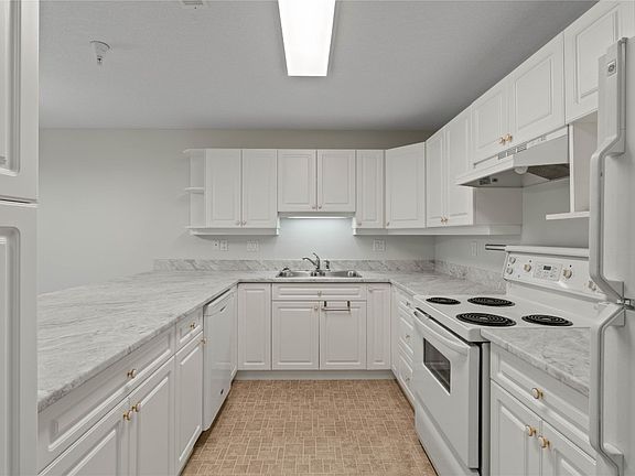 4th image of 2169 Flamingo Rd #309