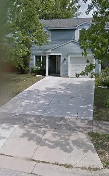52 Stonefield Dr — Photo 1
