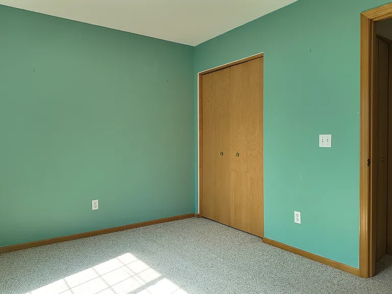 9410 Marshall Rd — Photo 28