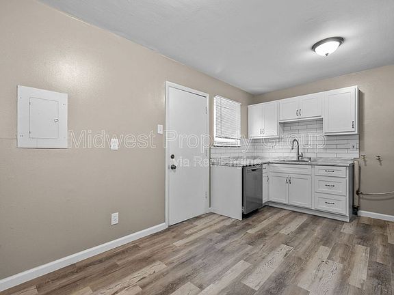 4th image of 5 Boles Ave