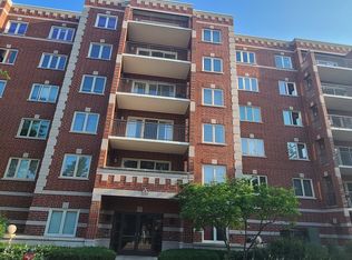 5005 Warren St APT 202, Skokie, IL 60077