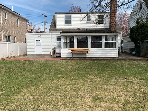 3rd image of 8222 261st St