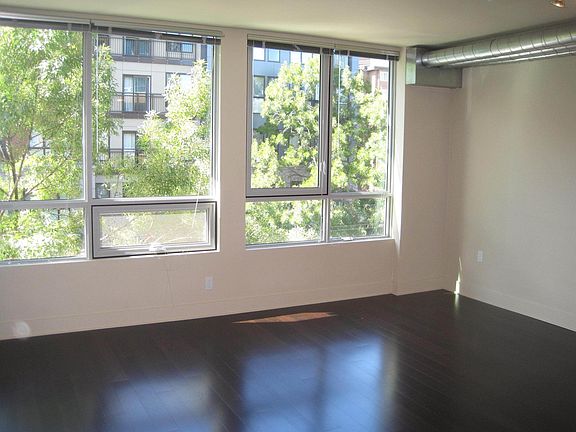 4th image of 530 Broadway E APT 307
