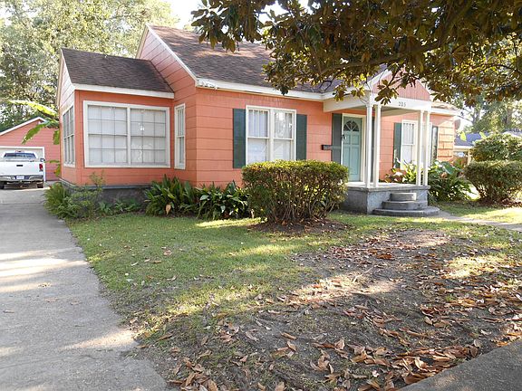 2nd image of 203 Lucille St