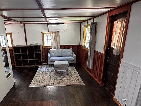5th image of 40994 Spruce Dr