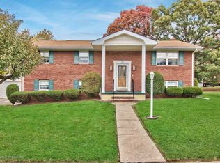 803 School St, Moosic, PA 18507